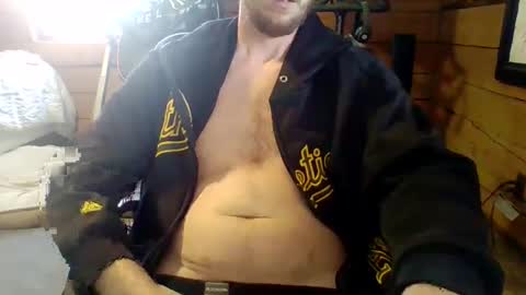 twootall online show from February 18, 5:22 pm