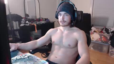 twotwntytwo online show from April 6, 1:46 am