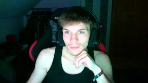 twunknoah online show from December 5, 4:25 pm