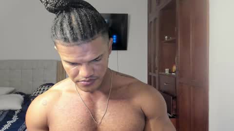 Yorquis Guzman online show from October 9, 12:48 am