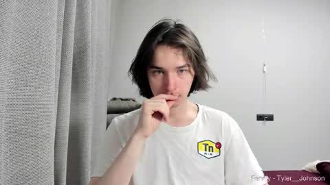 Snapshot of tyler__johnson chatting on February 5, 7:31 pm Tyler  johnson online show from February 5, 7:31 pm