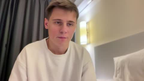 tyler_garrner online show from October 5, 5:50 pm