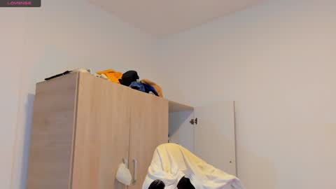     online show from January 8, 8:38 am