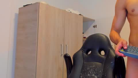     online show from December 8, 5:07 am