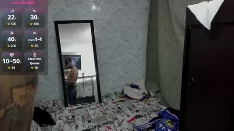 Snapshot of tyler_oconnor chatting on October 11, 7:18 pm tyler online show from October 11, 7:18 pm