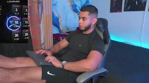 Tyler online show from September 30, 9:07 pm