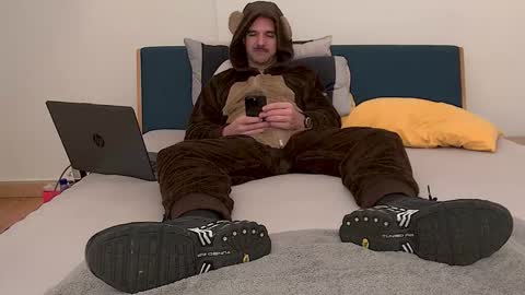 TylerLogan813 online show from October 7, 4:44 pm