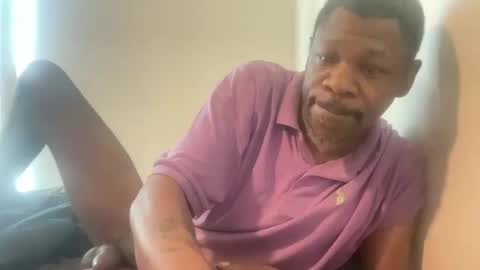 Snapshot of uglydudefucks chatting on October 14, 7:10 pm letscam2cam bbc cockring  big cock online show from October 14, 7:10 pm