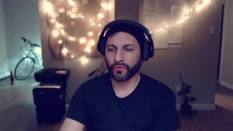 ultratoaster online show from December 10, 4:24 am