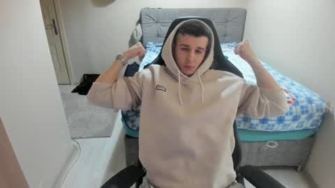 Snapshot of ulxer chatting on January 11, 9:25 pm hi im mike tyson -  online show from January 11, 9:25 pm