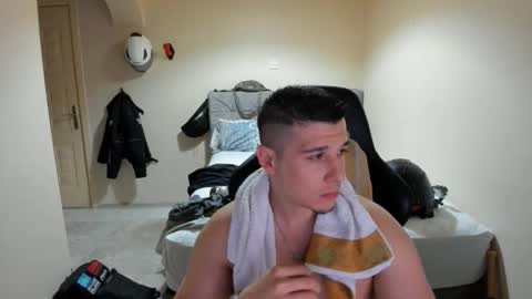 Snapshot of ulxer chatting on September 8, 5:34 pm hi im mike tyson -  online show from September 8, 5:34 pm