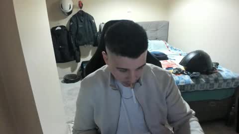 hi im mike tyson -  online show from April 16, 8:53 pm