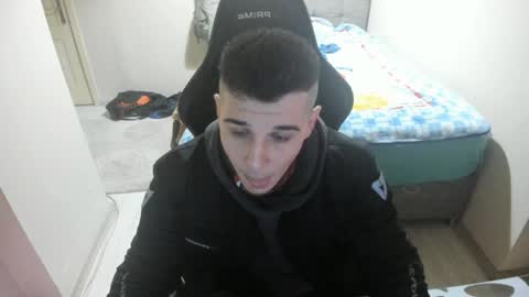 Snapshot of ulxer chatting on January 4, 9:20 pm hi im mike tyson -  online show from January 4, 9:20 pm