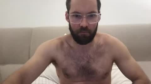 uncutamerican92 online show from April 23, 5:23 am