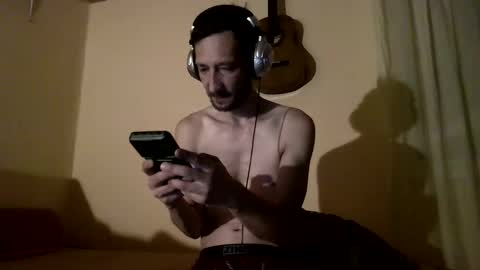 underguy19 online show from October 8, 9:30 pm