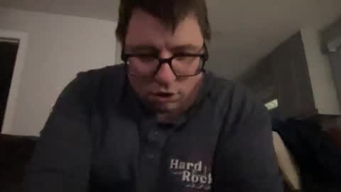 ungerisland online show from May 17, 1:14 am