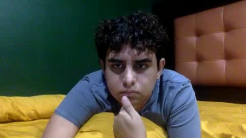 Snapshot of unlimitedfantasy chatting on October 16, 5:48 am Thiago online show from October 16, 5:48 am