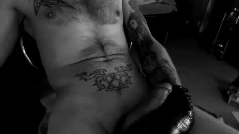 unlitimnaughty_ online show from January 24, 10:51 pm