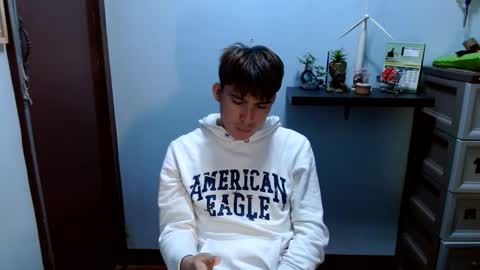 Ur jayqutee online show from December 17, 4:12 am