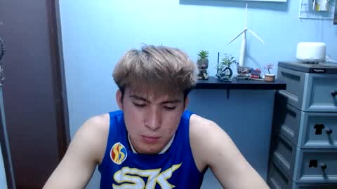 Ur jayqutee online show from March 8, 7:51 pm