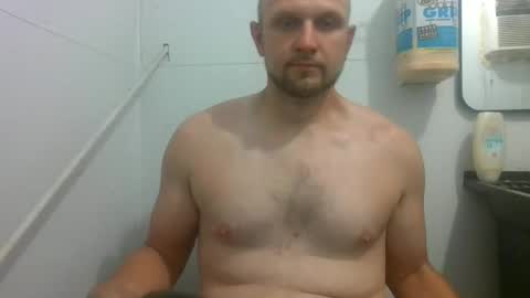 ur_zaddy4now online show from April 25, 6:27 pm