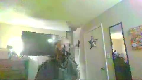 ur_zaddy4now online show from December 19, 12:34 pm