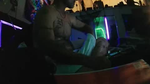 urdaddy875867 online show from May 4, 3:41 am