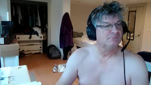 Snapshot of urfavteach50 chatting on December 20, 1:22 pm Gregor online show from December 20, 1:22 pm