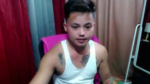 Snapshot of urhot_fucker13 chatting on March 10, 6:49 am JUST CALL MY NAME jayrus  online show from March 10, 6:49 am
