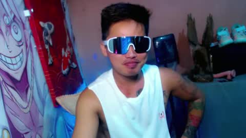 Snapshot of urhot_fucker13 chatting on January 21, 1:17 pm JUST CALL MY NAME jayrus  online show from January 21, 1:17 pm