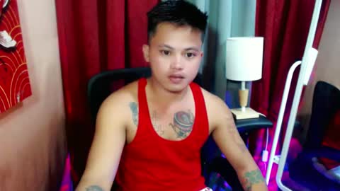 Snapshot of urhot_fucker13 chatting on February 6, 9:00 am JUST CALL MY NAME jayrus  online show from February 6, 9:00 am