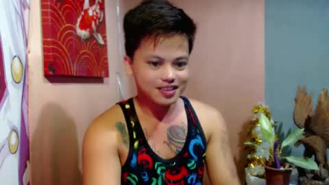 Snapshot of urhot_fucker13 chatting on December 23, 3:23 pm JUST CALL MY NAME jayrus  online show from December 23, 3:23 pm