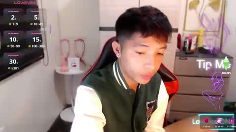 Ethan online show from March 15, 5:41 pm