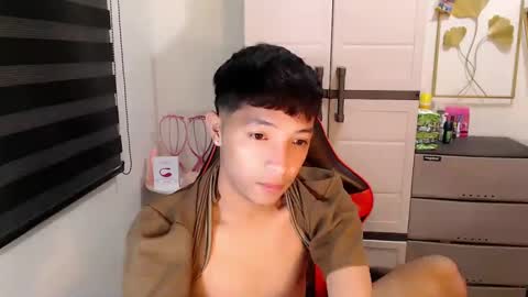 Ethan online show from April 1, 4:37 pm