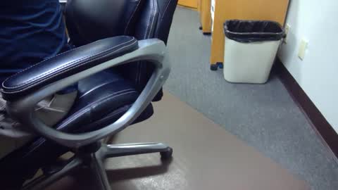 useemie online show from February 10, 11:13 pm