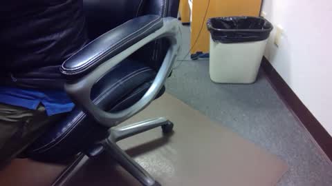 useemie online show from January 6, 7:56 pm