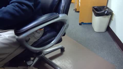 useemie online show from January 14, 11:37 pm