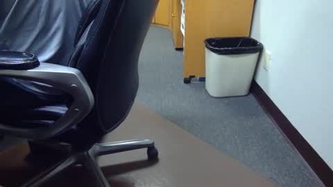 useemie online show from September 19, 10:31 pm