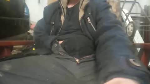 usr0369 online show from October 24, 2:52 pm