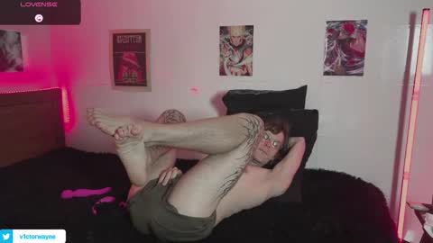 v1ctorwayne online show from March 28, 3:23 pm