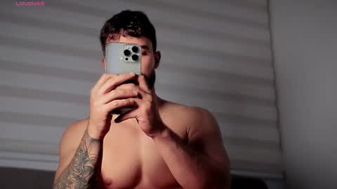 valenthinoking online show from November 16, 2:57 am