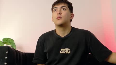 Valentin  online show from December 2, 4:15 am