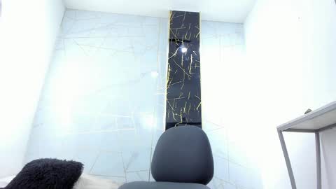 VALENTIN  online show from April 5, 4:09 am