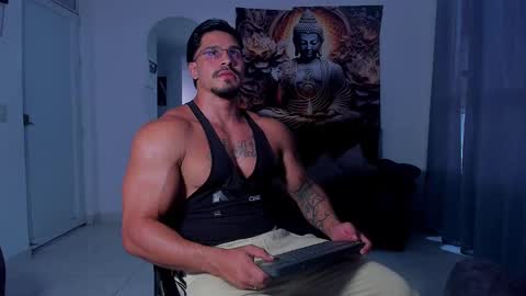    online show from October 6, 8:35 pm