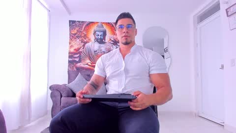    online show from December 19, 7:51 pm