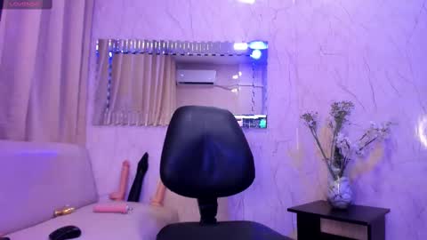 Valentino online show from February 27, 4:09 am