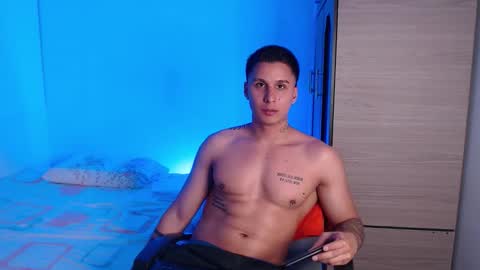 VALENTINO online show from October 6, 10:14 pm