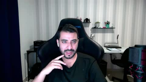 Snapshot of vallartamexi chatting on October 22, 1:42 am Roberto Carlos online show from October 22, 1:42 am