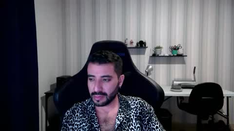 Snapshot of vallartamexi chatting on October 17, 2:48 am Roberto Carlos online show from October 17, 2:48 am