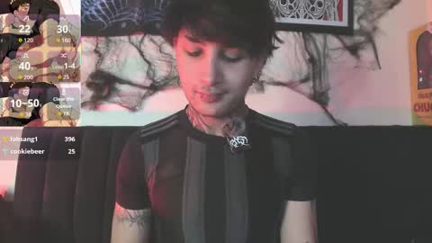 david guzman i model independenthelp me with a thumbs up online show from October 27, 3:20 am